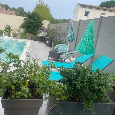 L'Hacienda, Haut de villa , une chambre avec salle de bain et toilettes WC privative-2