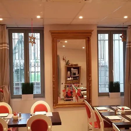 Hôtel Les Corps Saints-2