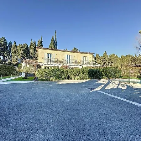 Le Clos de Saint Aygulf-3
