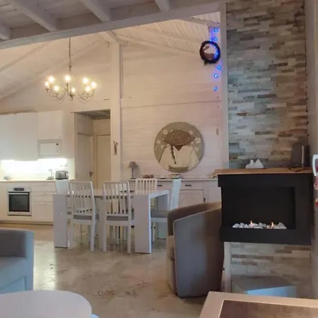 Chalet 60m² entièrement climatisé-3