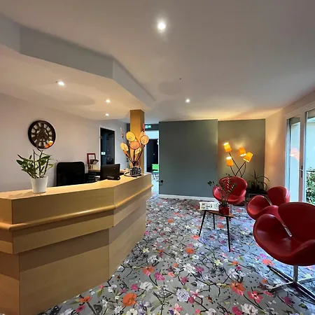 Contact Hôtel De Troyes 5 mn centre ville avec parking privé-2