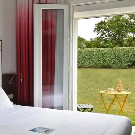 Hôtel Kyriad La Rochelle Centre Ville-3