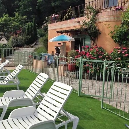 Un petit paradis en Provence-2
