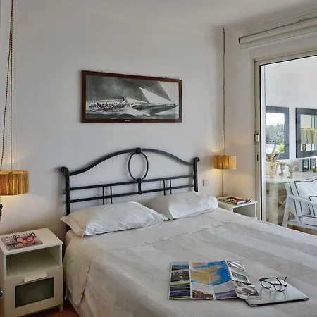 Les Bastides 30281-3