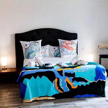 La Bravade Luxe Et Serenite Au Coeur De Saint-Tropez Suites Spacieuses Avec Jardin Enchanteur-2