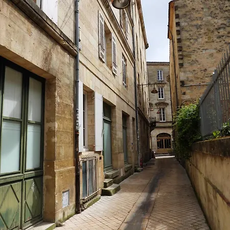 B&B Le Miroir aux Fées Bordeaux-2