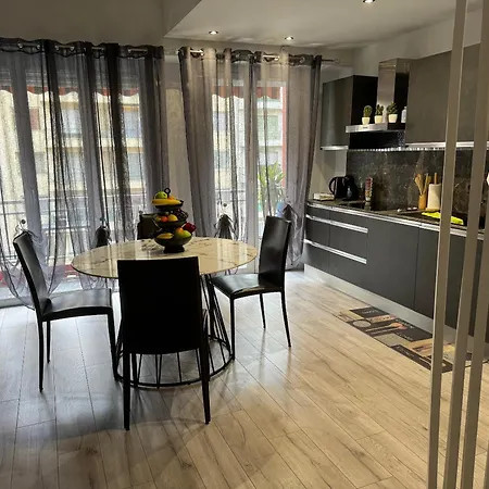 Gorgeous 2 Bedrooms Holiday Apartement-3