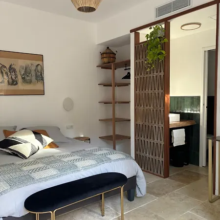Maison Lumio-2