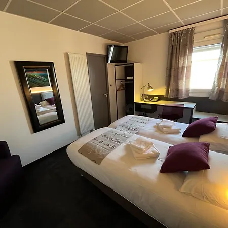 Brit Hotel Le Vesoul-2