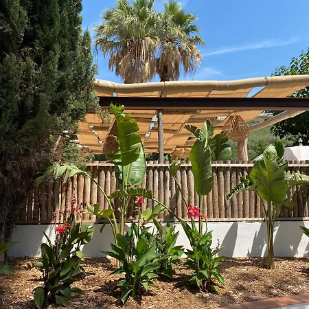 Auberge Des Pins-3