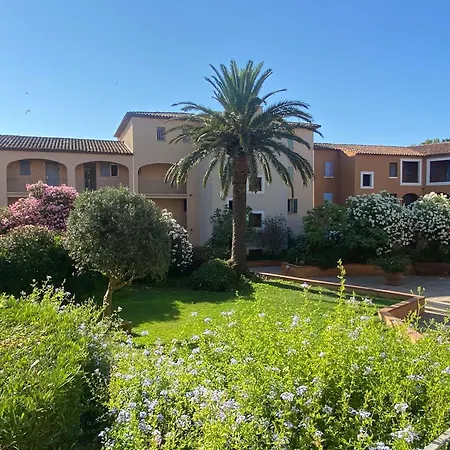 2 Bedrooms, 15 Min Walk To Beach, Ac, Pool & Fiber Internet In A Quiet, Private Gated Domain 5Kms To St Tropez-2