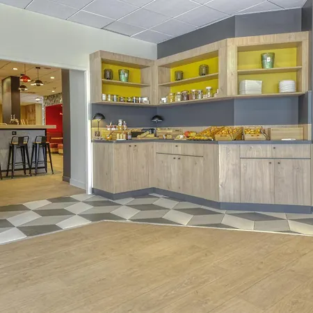 ibis Cholet-3