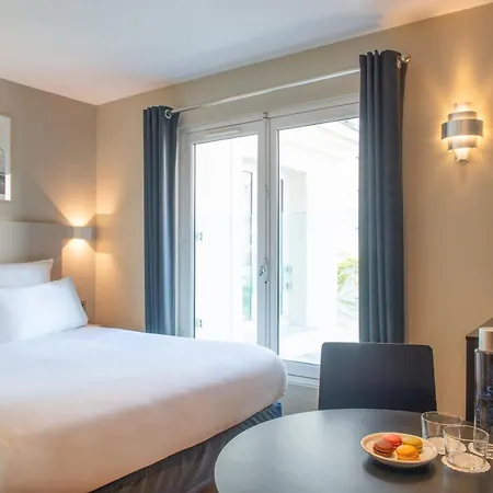 Hotel Helzear Etoile By Esteem-3