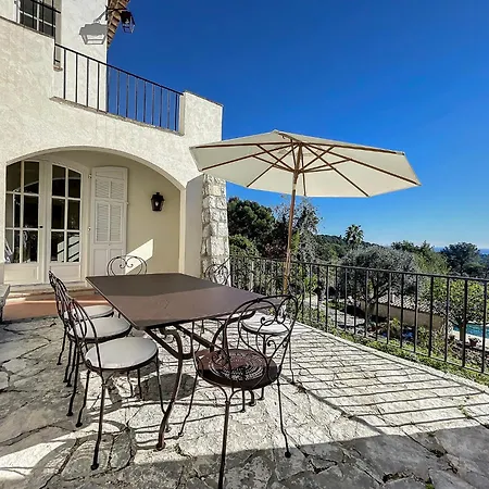 Charming Villa With Pool, Ideal Family Holiday-3