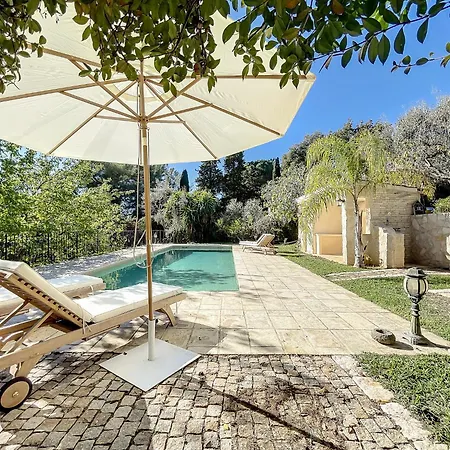 Charming Villa With Pool, Ideal Family Holiday-2