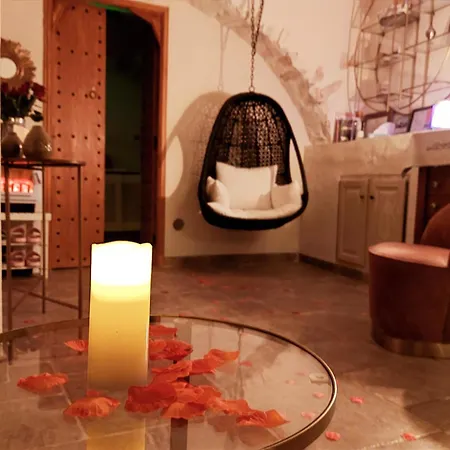 Love Room avec Spa Privatif Monaco-3