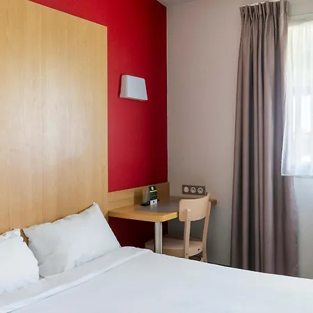 B&B Hotel Troyes Barberey-3