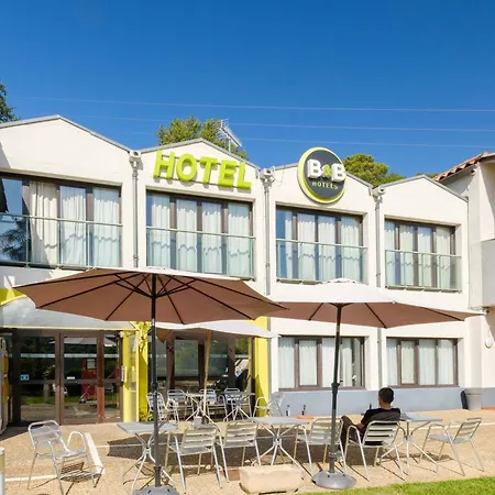 B&B HOTEL Villeneuve Loubet Village-2