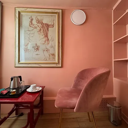 Hotel Petit Saint-Honore-3