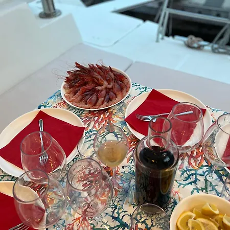 Red Sail-3