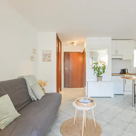 Magnifique studio au calme, Climatisation, Parking, Wifi.-3