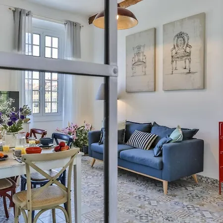 My Casa - Garib - Place Garibaldi - 4 Bedrooms - Balcony-2