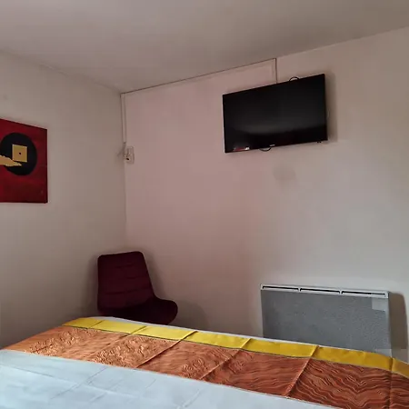 Prest'Hotel Epinal Chavelot-2