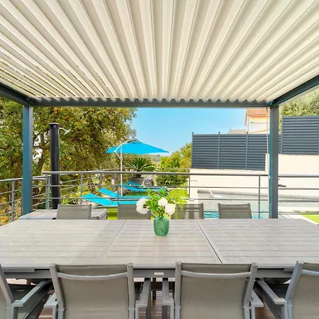 Magnifique Villa avec piscine en bord de mer-3