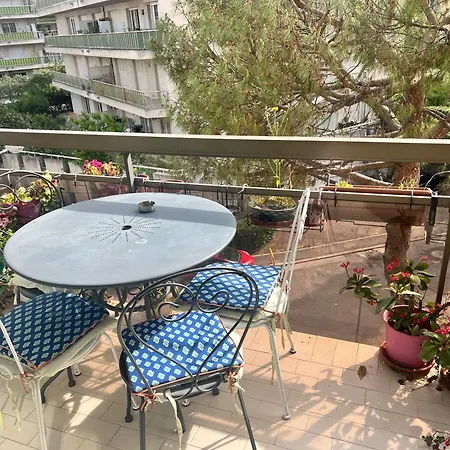 Studio Nice Colline Avec Parking Prive-2