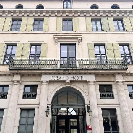 Best Western Grand Hotel De Castres-2