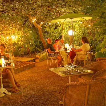 Le Windsor, Jungle Art Hotel-3