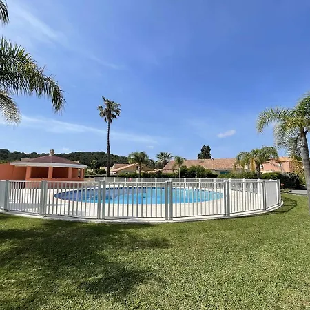 Maison Calme Au Lavandou Avec Climatisation - Fr-1-308-143-2