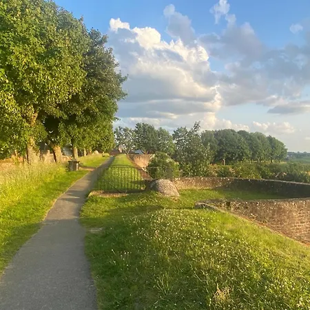 Aux remparts de Montreuil-2