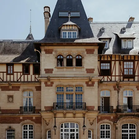 Chateau Jeanne & The Forest - Chateau De Montvillargenne-2