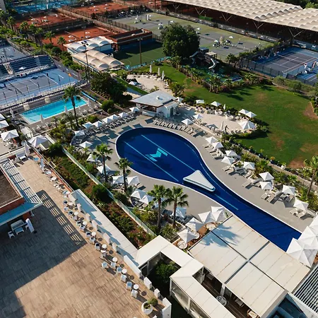 Mouratoglou Hotel&Resort-2