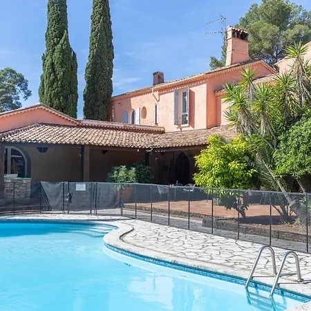 Appartement au Château Maravenne-3