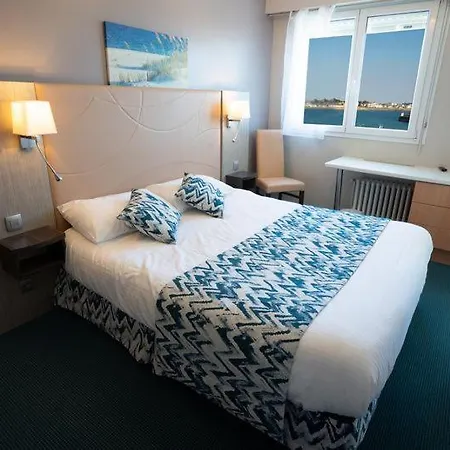 Hotel De La Mer-2