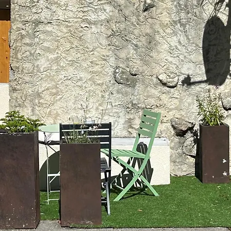La Tanière-2