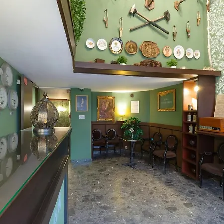 Walled Off Hotel Paris-3