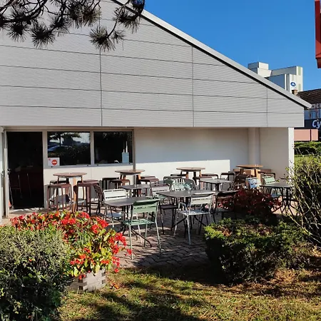 Ibis Moulins-2
