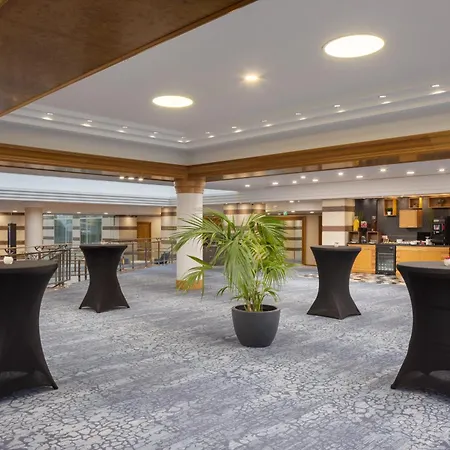 Hilton Paris Charles De Gaulle Airport-2