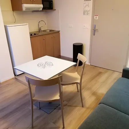 Terres De France - Appart'Hotel Quimper Bretagne-3