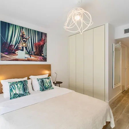 Centre Promenade Golden Square Terrace 1 Min Walk To The Beach Ac-2