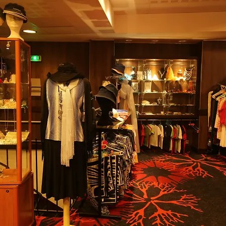 Hotel Gloria & Avenue-3