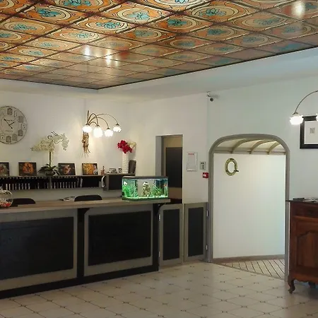 Logis Hôtel Fabian des Baux-3