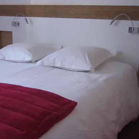 Hotel De Perros, The Originals Boutique-2