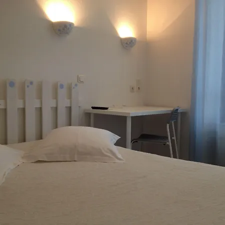 Au Nouvel Hotel-2