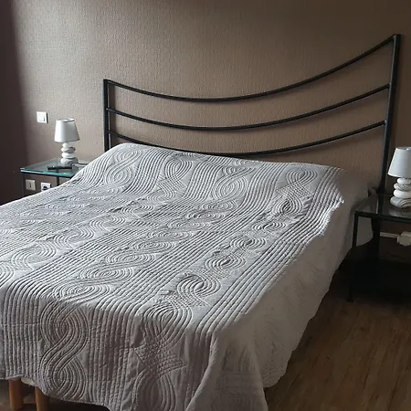 Hotel De La Gare-3