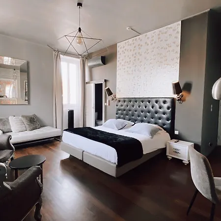 Royal Hotel-3