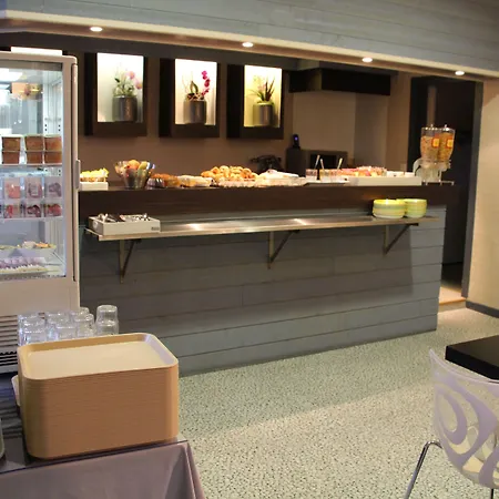 The Originals Access, Hôtel Bourges Gare-2